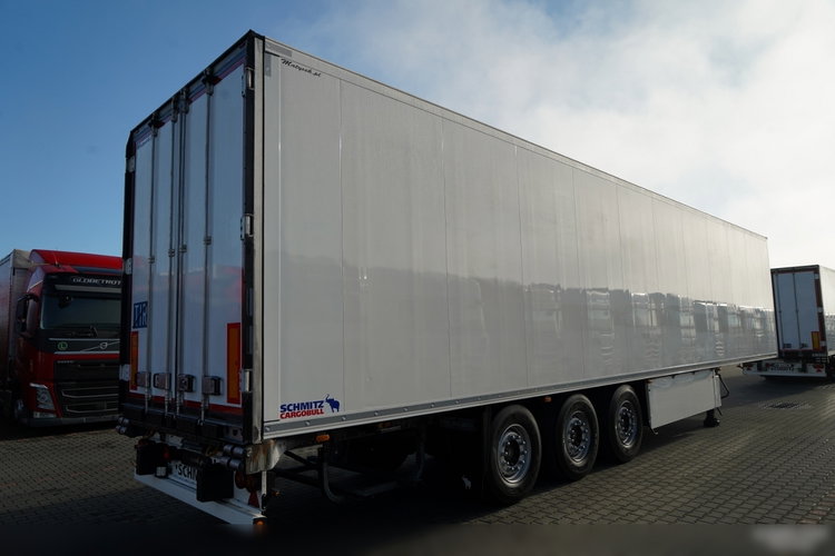 SCHMITZ / CHŁODNIA / THERMO KING SLX 300 / HAKÓWKA / OŚ PODNOSZONA / KOSZ NA PALETY zdjęcie 5