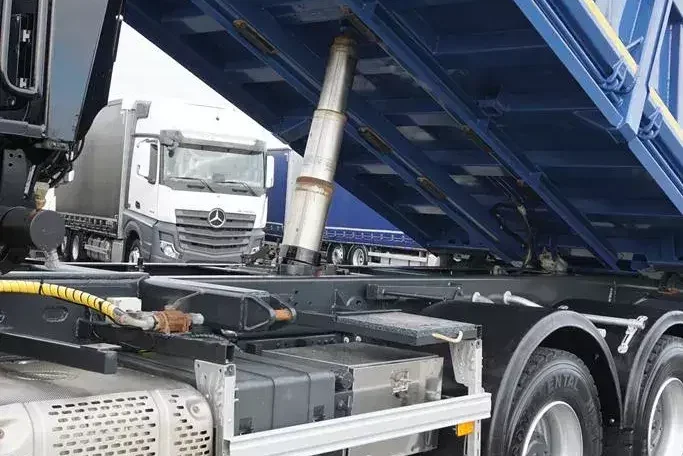 Iveco TRAKKER / 380T41 / E 6 / WYWROTKA + HDS / 6 X 4 / ROTATOR zdjęcie 15