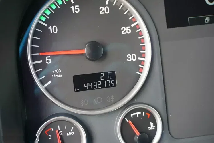 MAN TGS / 26.360 / EURO 6 / CHŁODNIA + WINDA / 23 PALETY zdjęcie 12