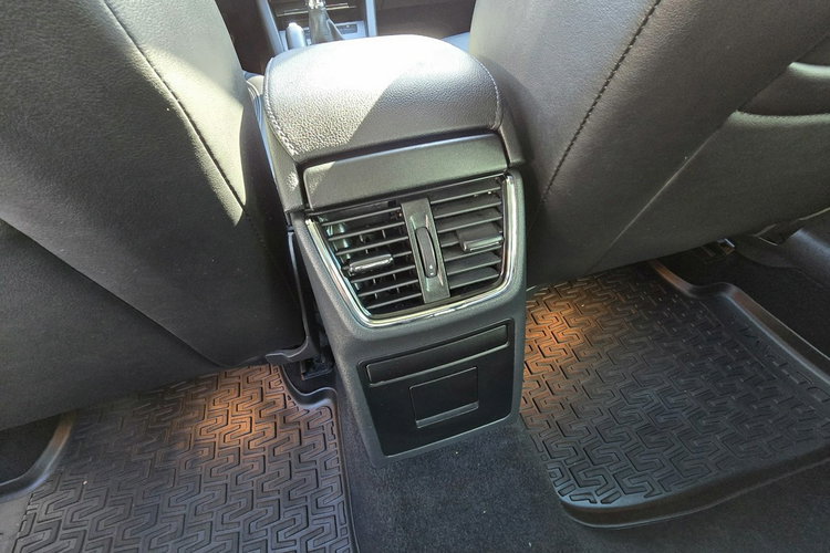 Skoda Octavia Bezwypadkowy + pełny serwis ASO + 2 klucze + 4x4 zdjęcie 19