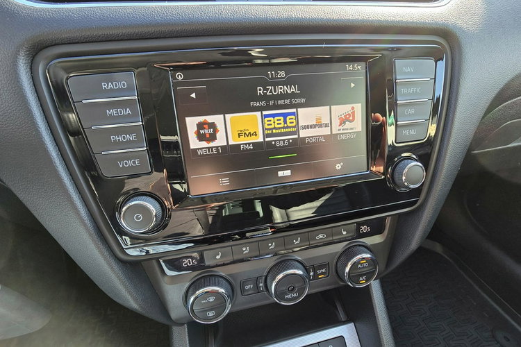 Skoda Octavia Bezwypadkowy + pełny serwis ASO + 2 klucze + 4x4 zdjęcie 26