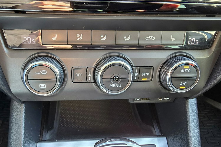 Skoda Octavia Bezwypadkowy + pełny serwis ASO + 2 klucze + 4x4 zdjęcie 29