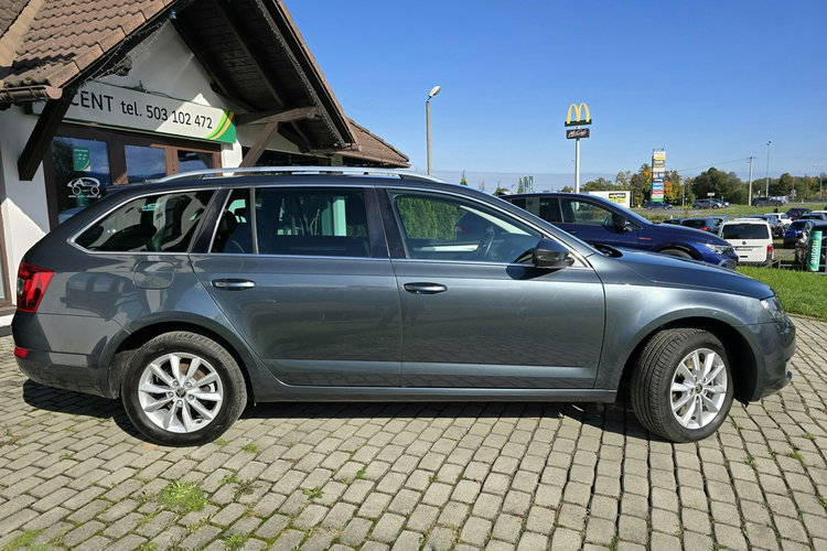 Skoda Octavia Bezwypadkowy + pełny serwis ASO + 2 klucze + 4x4 zdjęcie 8