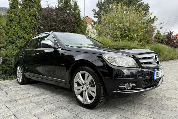 Mercedes C 180 NOWY ROZRZĄD Bardzo zadbana - 100% oryginalny przebieg zdjęcie 14