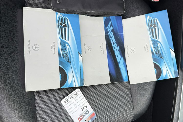 Mercedes C 180 NOWY ROZRZĄD Bardzo zadbana - 100% oryginalny przebieg zdjęcie 22
