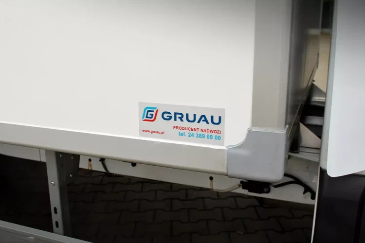 Ford Transit bliźniak kontener 9 euro palet + winda BAR 750kg zdjęcie 10