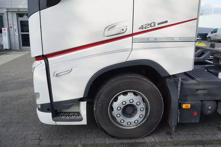 Volvo FH 420 6x2 / BDF / 2022 zdjęcie 12
