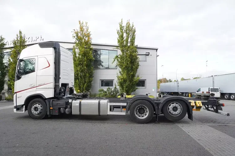 Volvo FH 420 6x2 / BDF / 2022 zdjęcie 2