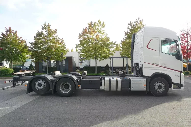 Volvo FH 420 6x2 / BDF / 2022 zdjęcie 4