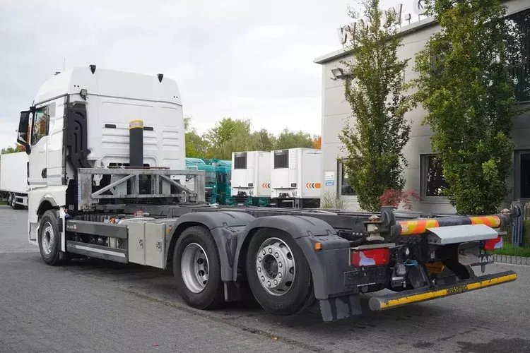 MAN TGX 26.470 6x2 COINTAINERKIPPER HYVA HIRMSCHLING / 200 tys. km zdjęcie 11