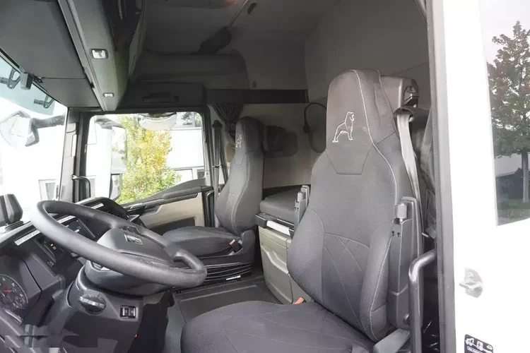 MAN TGX 26.470 6x2 COINTAINERKIPPER HYVA HIRMSCHLING / 200 tys. km zdjęcie 21