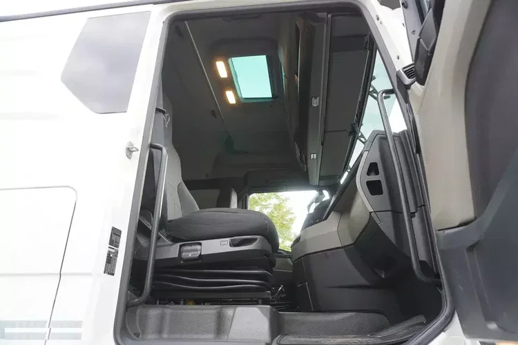 MAN TGX 26.470 6x2 COINTAINERKIPPER HYVA HIRMSCHLING / 200 tys. km zdjęcie 30