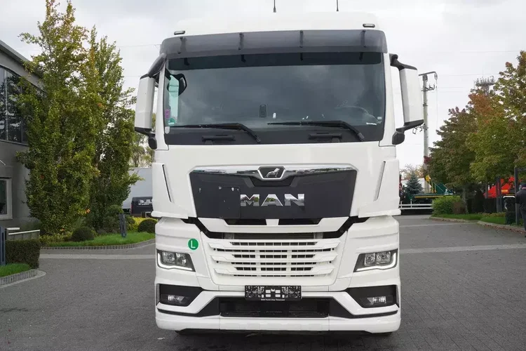 MAN TGX 26.470 6x2 COINTAINERKIPPER HYVA HIRMSCHLING / 200 tys. km zdjęcie 8