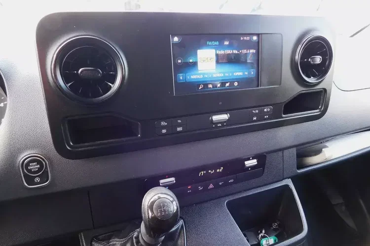 Mercedes Sprinter zdjęcie 8