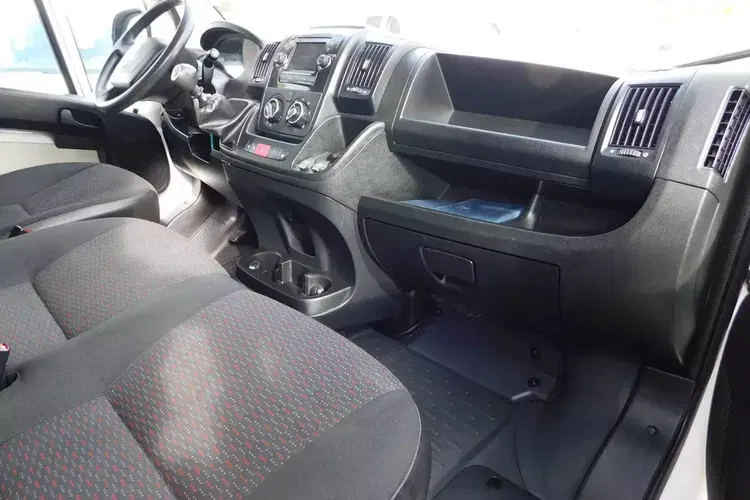 Peugeot Boxer zdjęcie 12
