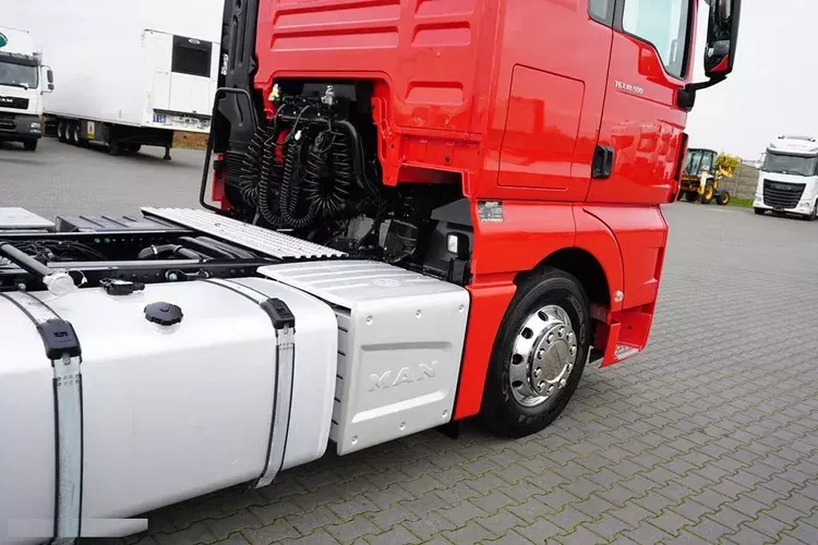 MAN TGX / 18.500 / E6 / XLX / ACC / PEŁNY ADR / RETARDER / / PTO zdjęcie 31