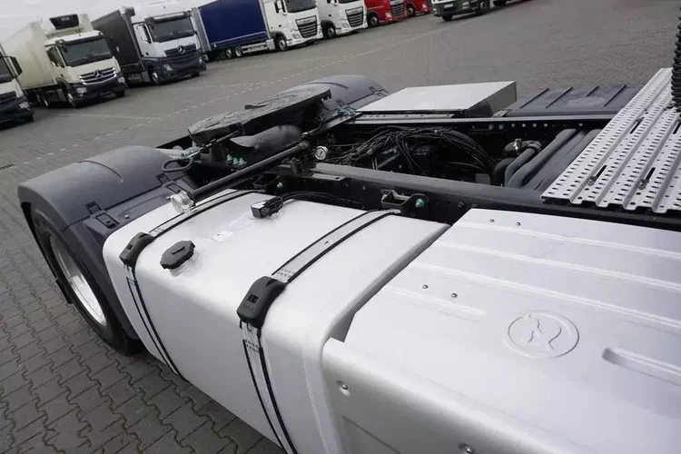 MAN TGX / 18.500 / E6 / XLX / ACC / PEŁNY ADR / RETARDER / / PTO zdjęcie 32