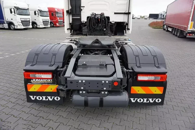 Volvo FH / 500 / EURO 6 / ACC / XL / I -COOL / MAŁY PRZEBIEG zdjęcie 16