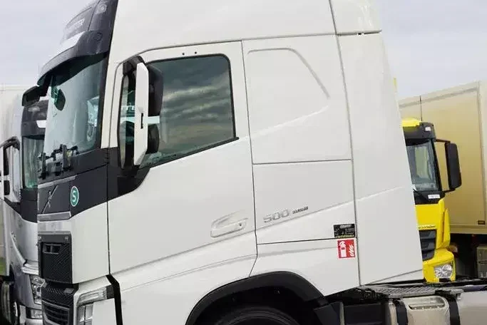 Volvo FH / 500 / EURO 6 / ACC / XL / I -COOL / MAŁY PRZEBIEG zdjęcie 25