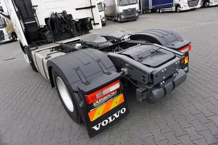 Volvo FH / 500 / EURO 6 / ACC / XL / I -COOL / MAŁY PRZEBIEG zdjęcie 37