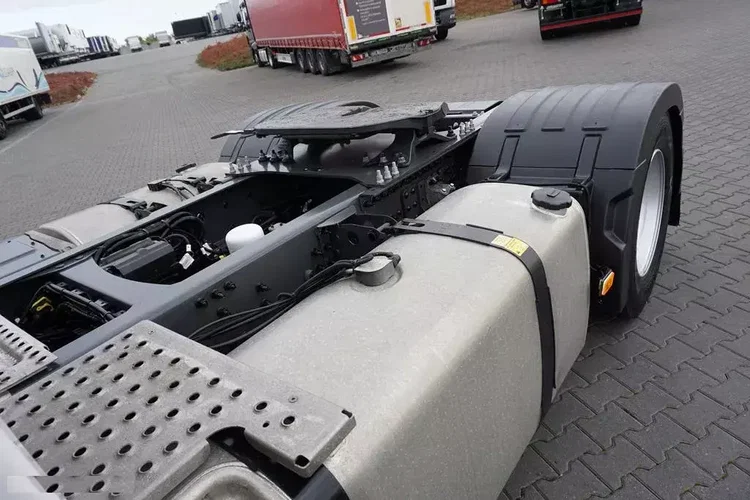 Volvo FH / 500 / EURO 6 / ACC / XL / I -COOL / MAŁY PRZEBIEG zdjęcie 40