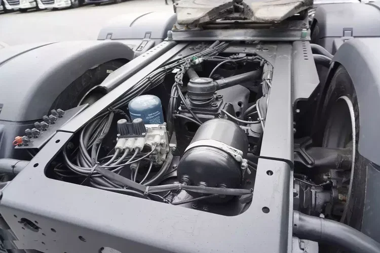 MAN TGX 28.510 6x2 / Kab. Sypialna / / DMC 65 t zdjęcie 15