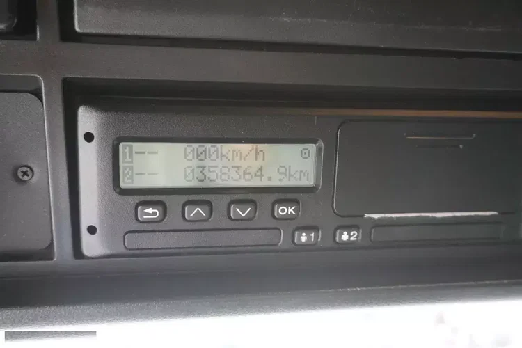 MAN TGX 28.510 6x2 / Kab. Sypialna / / DMC 65 t zdjęcie 19