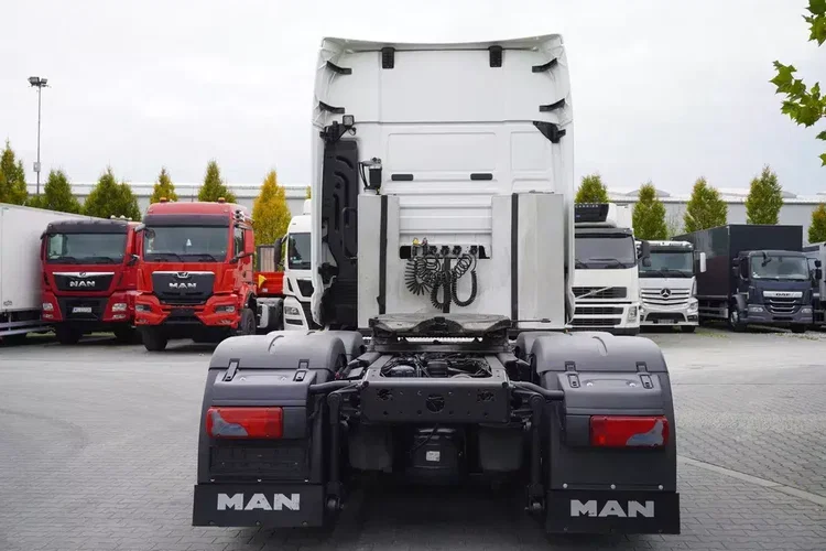 MAN TGX 28.510 6x2 / Kab. Sypialna / / DMC 65 t zdjęcie 4