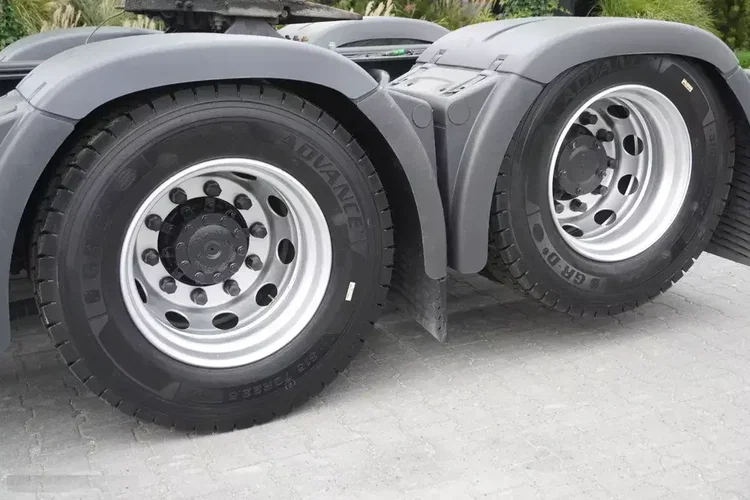 MAN TGX 28.510 6x2 / Kab. Sypialna / / DMC 65 t zdjęcie 9