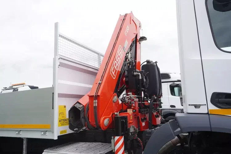 Mercedes Arocs 1830 / Platforma 16 EPAL / HDS Fassi 155 / Zasięg 8 m / Udźwig 6160 kg zdjęcie 15