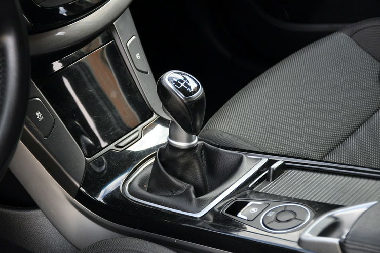 Hyundai i40 1.7CRDi(136KM) Led Duża Navi Welur Reling IWłaściciel Alu16"ASO zdjęcie 33