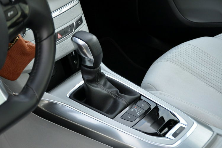 Peugeot 308 SW 2.0HDi(150KM) Full Led Navi Kamera Panorama BLS Welur Reling Alu17"ASO zdjęcie 34