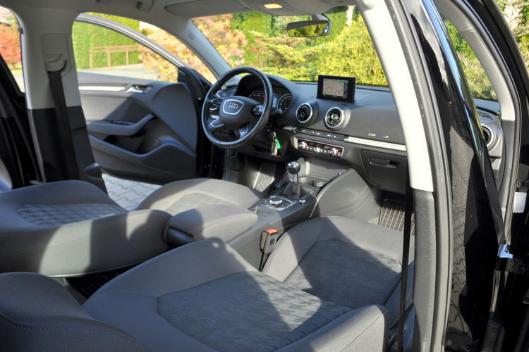Audi A3 1.6TDI(110KM) Navi MMI Bi-Xenon Led Klimatronik Welur Chrom Alu16"ASO zdjęcie 23