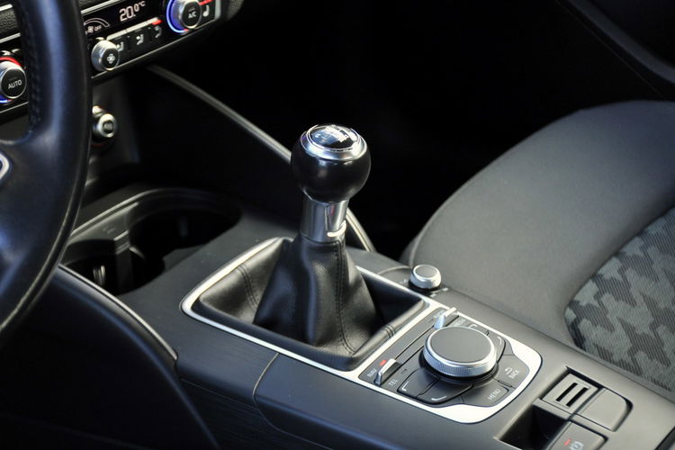 Audi A3 1.6TDI(110KM) Navi MMI Bi-Xenon Led Klimatronik Welur Chrom Alu16"ASO zdjęcie 34