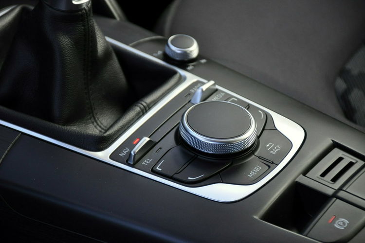 Audi A3 1.6TDI(110KM) Navi MMI Bi-Xenon Led Klimatronik Welur Chrom Alu16"ASO zdjęcie 35