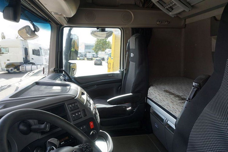 DAF XF 460 FAR/ZZW zdjęcie 8