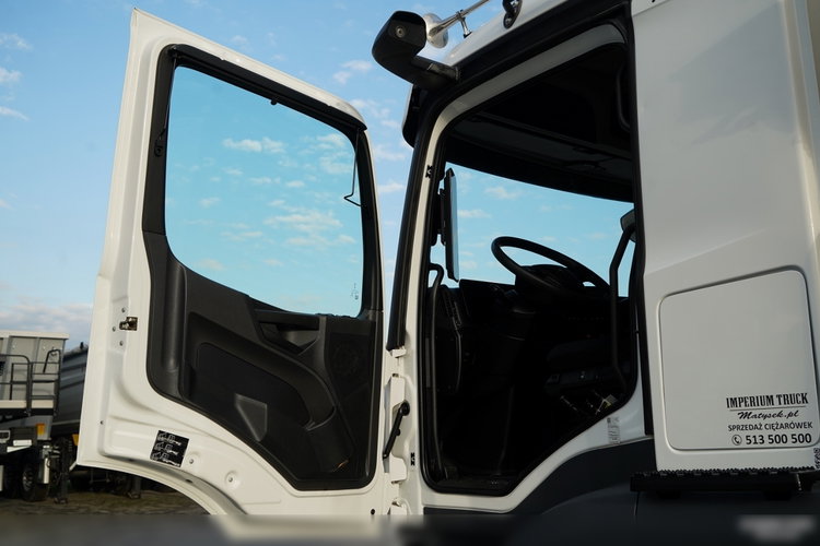 Mercedes AROCS 3243 / 8x4 / WYWROTKA  DWUSTRONNA 6.2 M / HYDROBURTA / HYDROKLAPA / AUTOMAT / OPONY 100% /  EURO 6 / 2021 zdjęcie 32