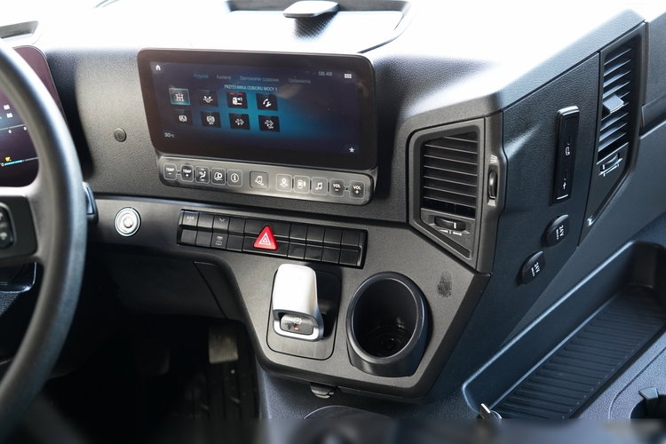 Mercedes AROCS 3243 / 8x4 / WYWROTKA  DWUSTRONNA 6.2 M / HYDROBURTA / HYDROKLAPA / AUTOMAT / OPONY 100% /  EURO 6 / 2021 zdjęcie 39