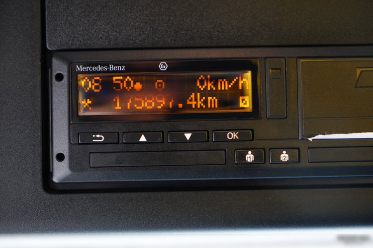 Mercedes AROCS 3243 / 8x4 / WYWROTKA  DWUSTRONNA 6.2 M / HYDROBURTA / HYDROKLAPA / AUTOMAT / OPONY 100% /  EURO 6 / 2021 zdjęcie 47