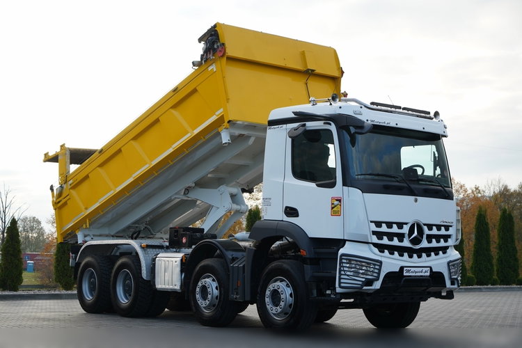 Mercedes AROCS 3243 / 8x4 / WYWROTKA  DWUSTRONNA 6.2 M / HYDROBURTA / HYDROKLAPA / AUTOMAT / OPONY 100% /  EURO 6 / 2021 zdjęcie 6