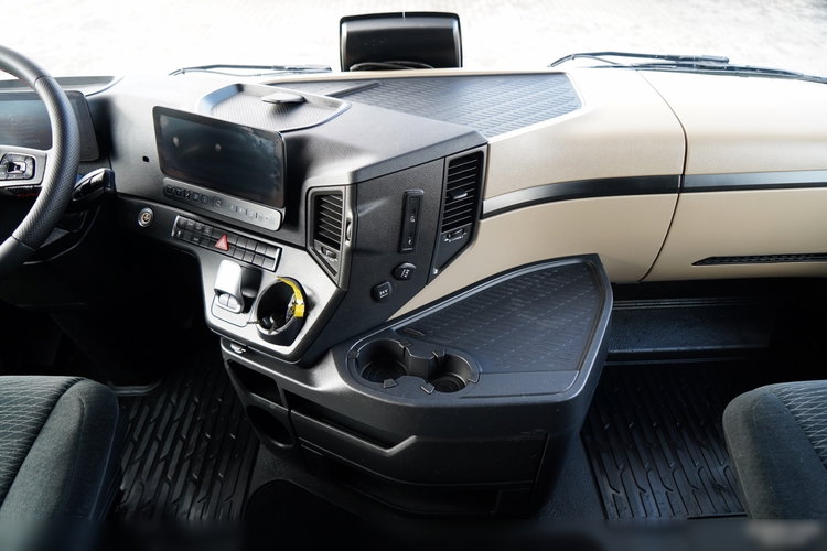 Mercedes -BENZ ACTROS 2545 / SOLÓWKA  / 6x2 / OŚ PODNOSZONA / BIG SPACE / WIELTON / 2021 zdjęcie 33