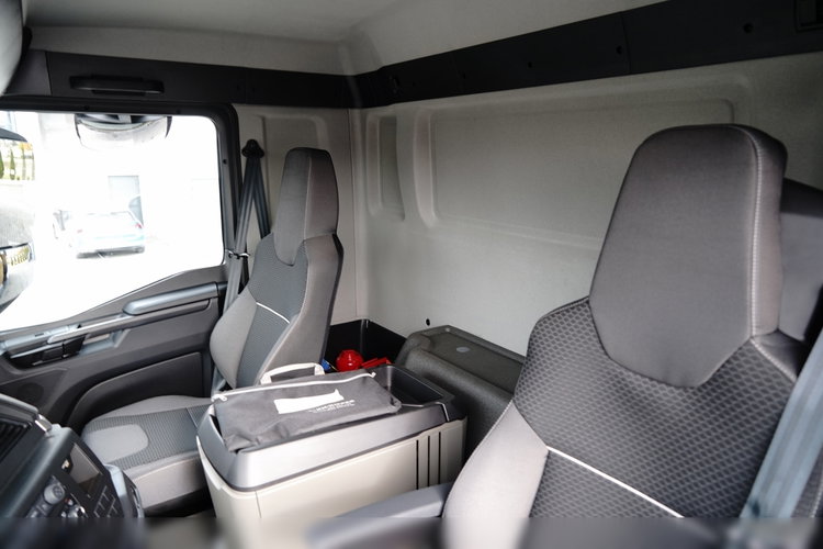 MAN TGS 41.480 / 8X6 / WYWROTKA / S1 - TYLNOZSYP / AUTOMAT / FABRYCZNIE NOWY / DOSTĘPNY OD RĘKI / BOGATE WYPOSAŻENIE / ZŁOTY METALIK / zdjęcie 27