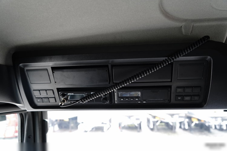 MAN TGS 41.480 / 8X6 / WYWROTKA / S1 - TYLNOZSYP / AUTOMAT / FABRYCZNIE NOWY / DOSTĘPNY OD RĘKI / BOGATE WYPOSAŻENIE / ZŁOTY METALIK / zdjęcie 34