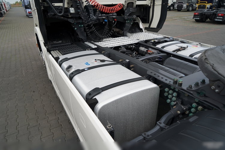 Scania S 500 / RETARDER / CAŁA NA PODUSZKACH / OPONY 100% / ALUFELGI / NAVI zdjęcie 13