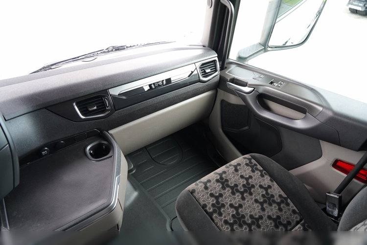 Scania S 500 / RETARDER / CAŁA NA PODUSZKACH / OPONY 100% / ALUFELGI / NAVI zdjęcie 32