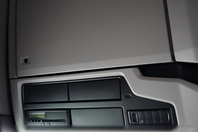 Scania S 500 / RETARDER / CAŁA NA PODUSZKACH / OPONY 100% / ALUFELGI / NAVI zdjęcie 33