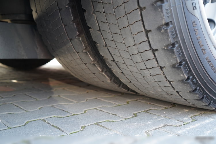 Mercedes -BENZ ACTROS 2545 / ZESTAW TANDEM 120 M3 / PRZEJAZDOWY /  6x2 / OŚ PODNOSZONA / BIG SPACE / WIELTON / 2021  zdjęcie 35