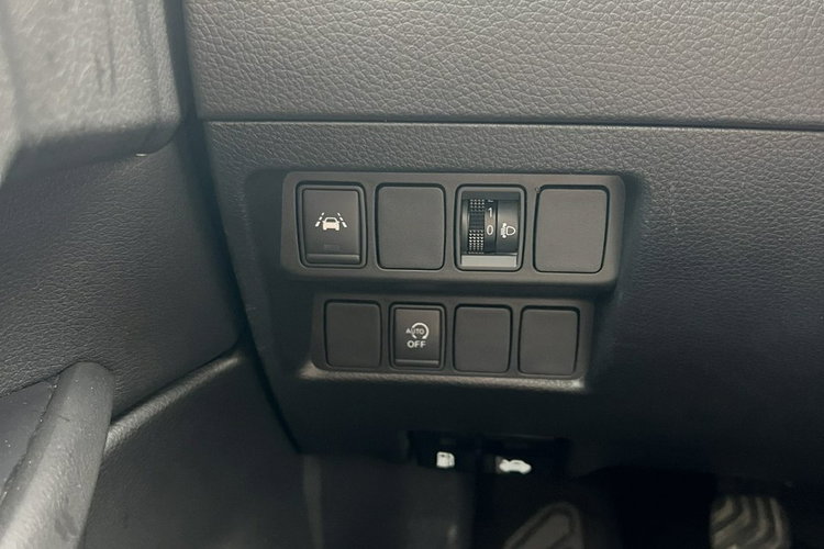 Nissan Qashqai Mały przebieg zdjęcie 19