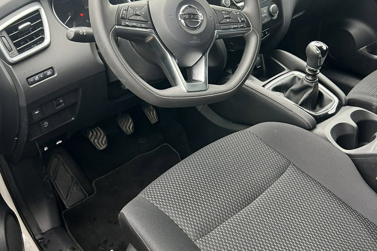 Nissan Qashqai Mały przebieg zdjęcie 30