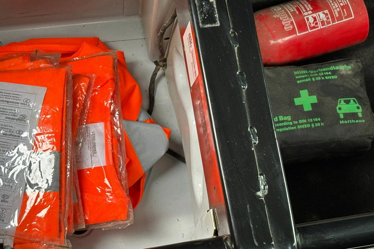 Volkswagen Crafter 2.0 140KM 2014 Skrzynia Hak Brygadówka 7 osobowy zdjęcie 14